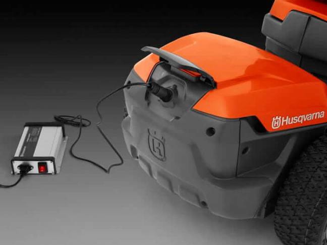 Husqvarna Rider 112iC Batteridriven Åkgräsklippare Laddning Batteri