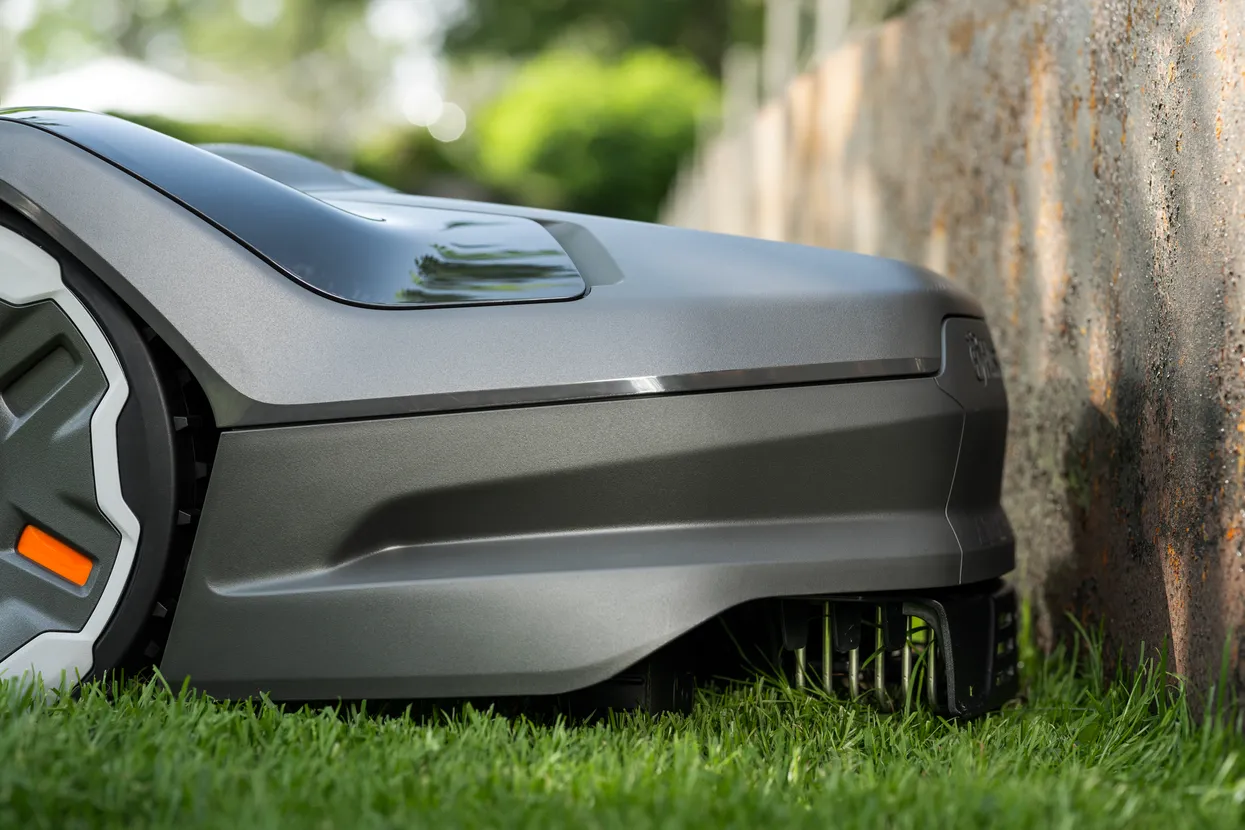 Husqvarna Automower® 305E NERA Robotgräsklippare - Image 3